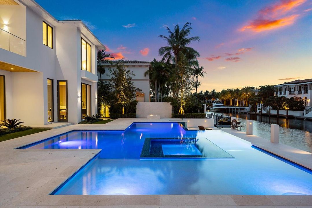 249_Alexander_Palm_Road_Dusk_08