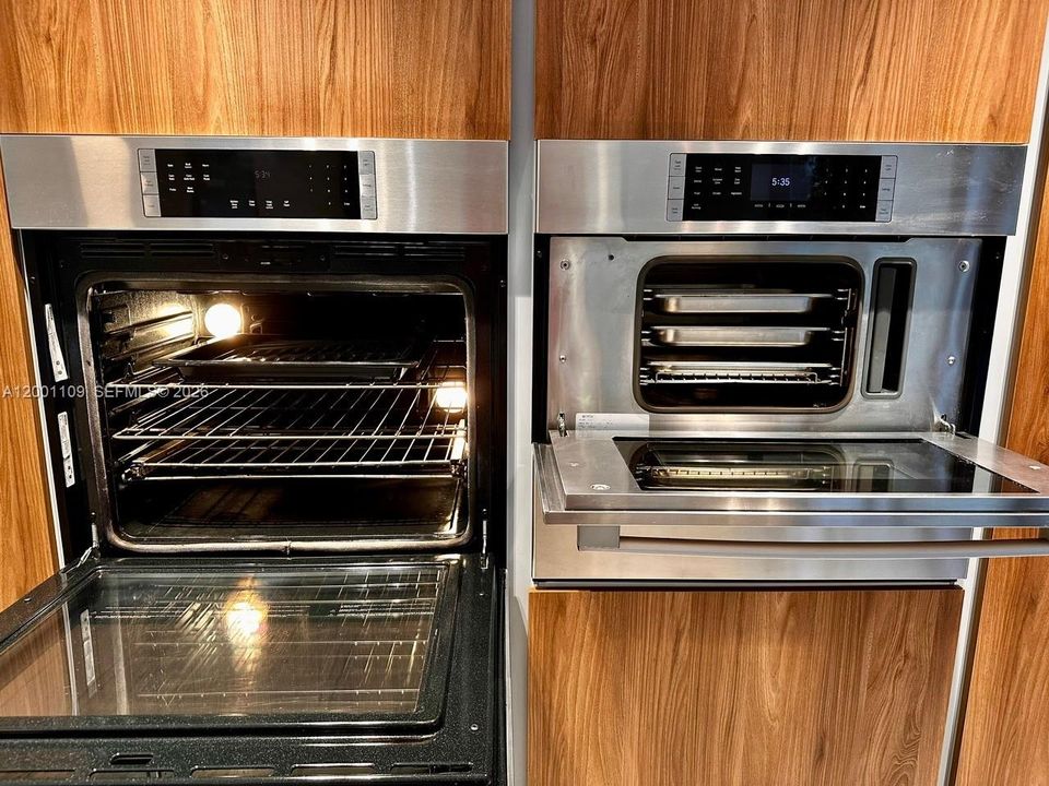For Rent: $13,500 (5 beds, 6 baths, 4540 Square Feet)
