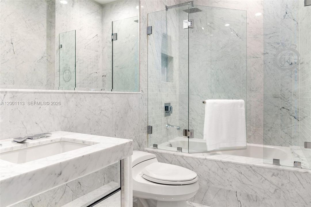 For Sale: $23,990,000 (4 beds, 5 baths, 9051 Square Feet)