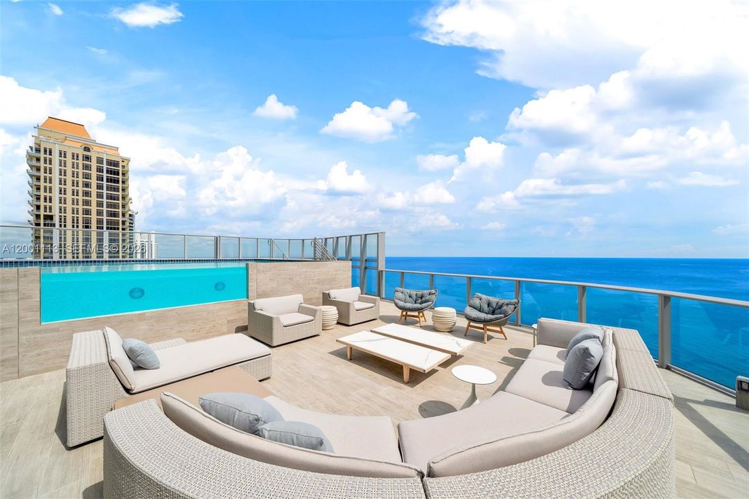 For Sale: $23,990,000 (4 beds, 5 baths, 9051 Square Feet)