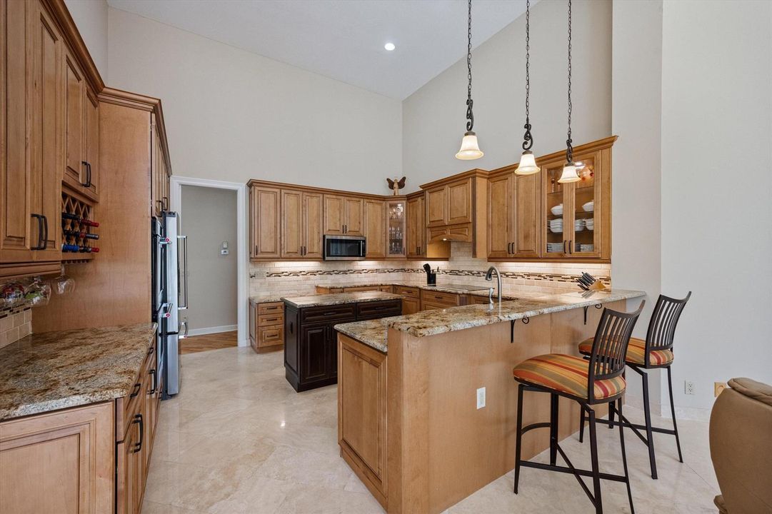 Kitchen with center island