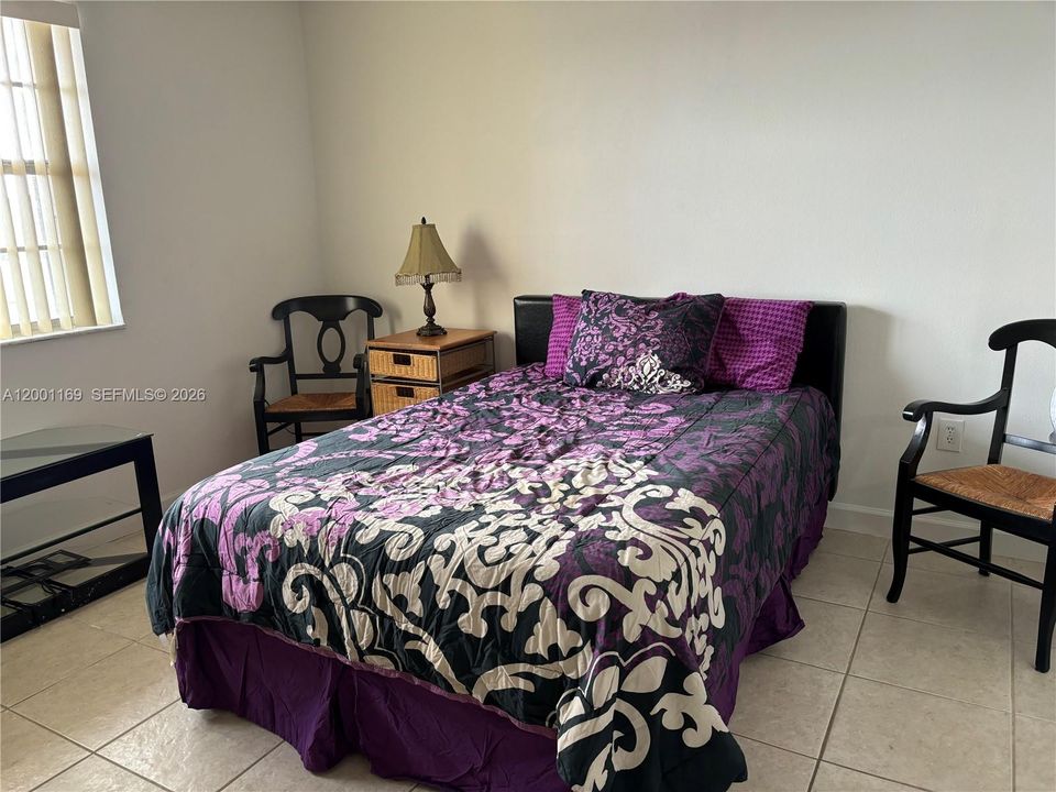 En Venta: $290,000 (2 camas, 1 baños, 1350 Pies cuadrados)