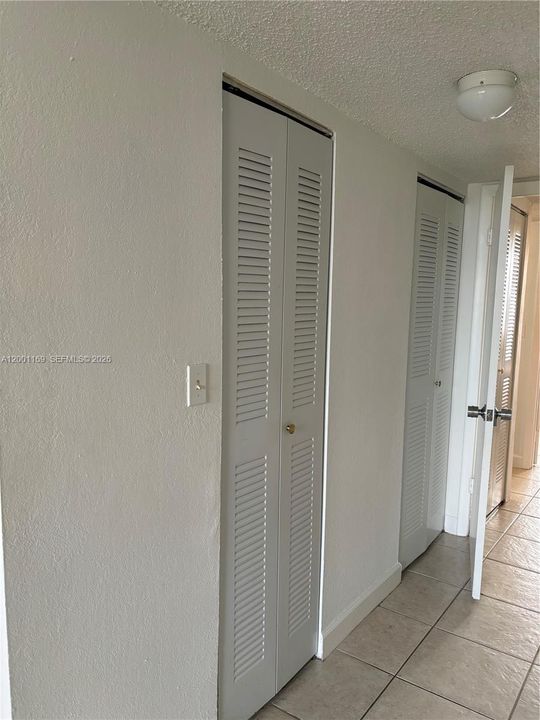 En Venta: $290,000 (2 camas, 1 baños, 1350 Pies cuadrados)