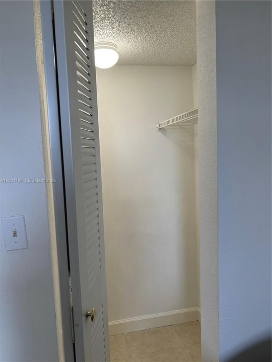 En Venta: $290,000 (2 camas, 1 baños, 1350 Pies cuadrados)