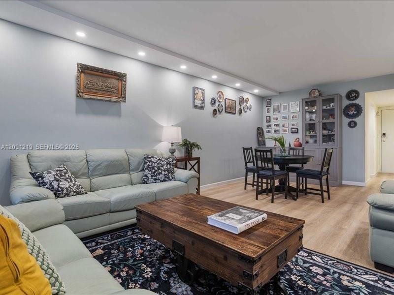 En Venta: $145,000 (1 camas, 1 baños, 808 Pies cuadrados)