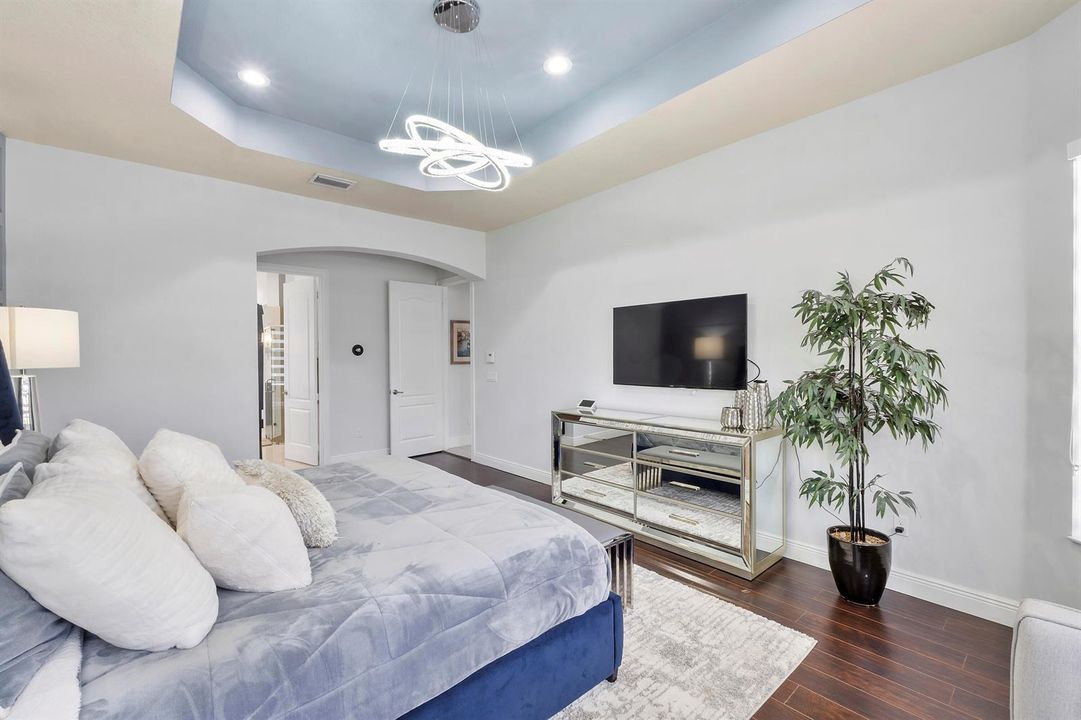 8768 S Miralago Way_060