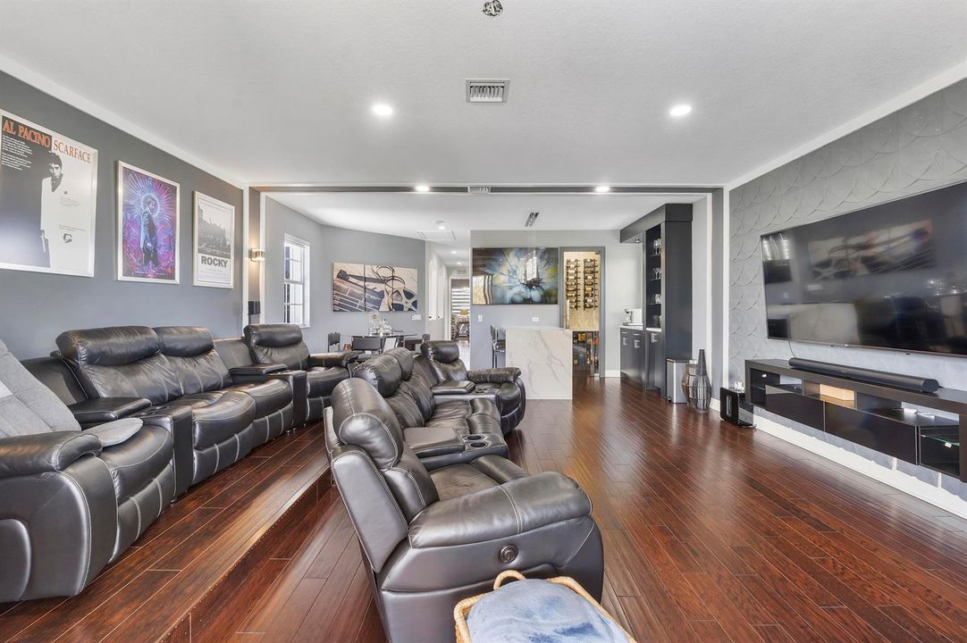 8768 S Miralago Way_086