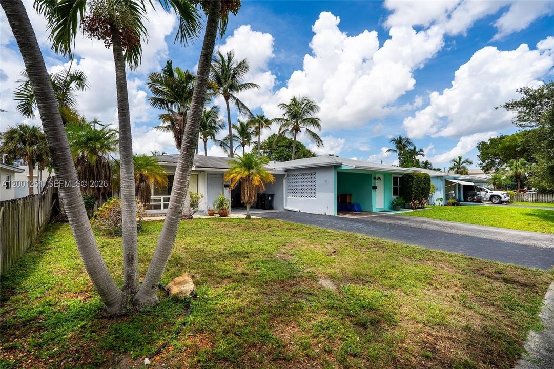 Activo con contrato: $375,000 (2 camas, 1 baños, 888 Pies cuadrados)