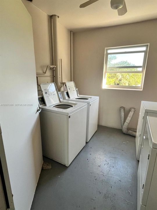 На продажу: $145,000 (1 спален, 1 ванн, 900 Квадратных фут)