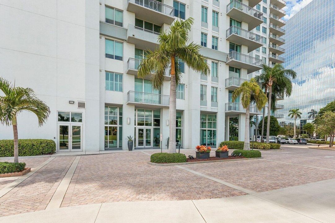 002-300SouthAustralianAvenue-WestPalmBea