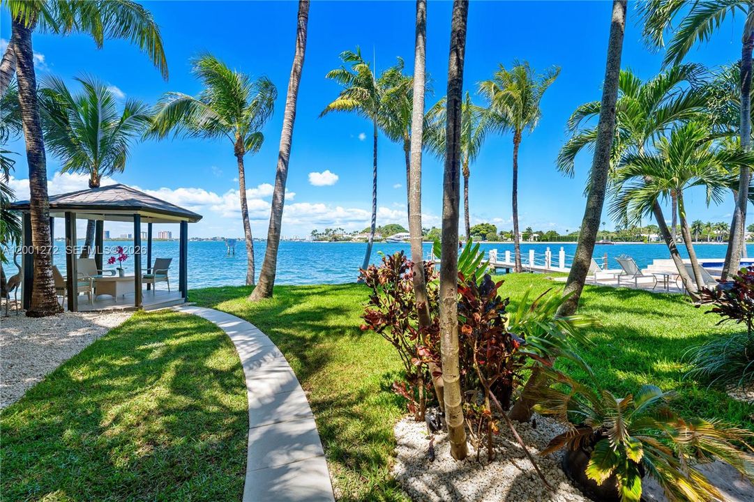 For Rent: $39,500 (4 beds, 3 baths, 4645 Square Feet)