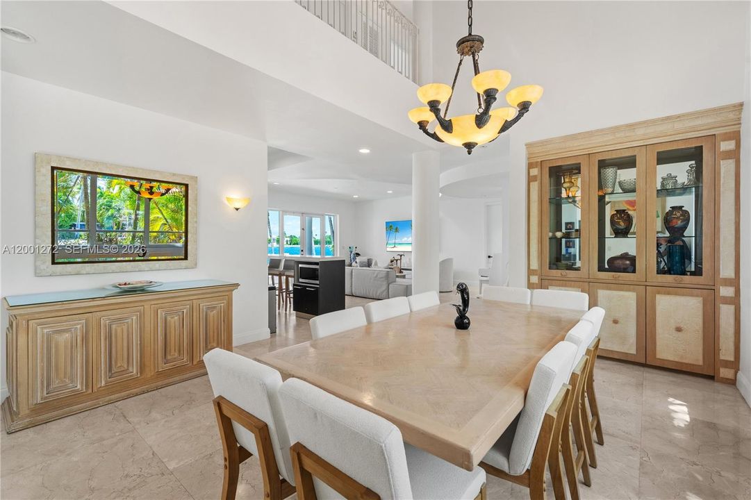 For Rent: $39,500 (4 beds, 3 baths, 4645 Square Feet)