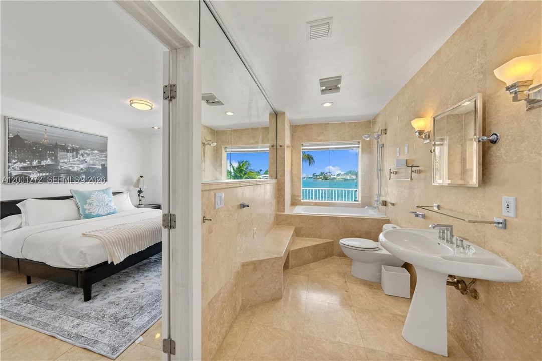 For Rent: $39,500 (4 beds, 3 baths, 4645 Square Feet)