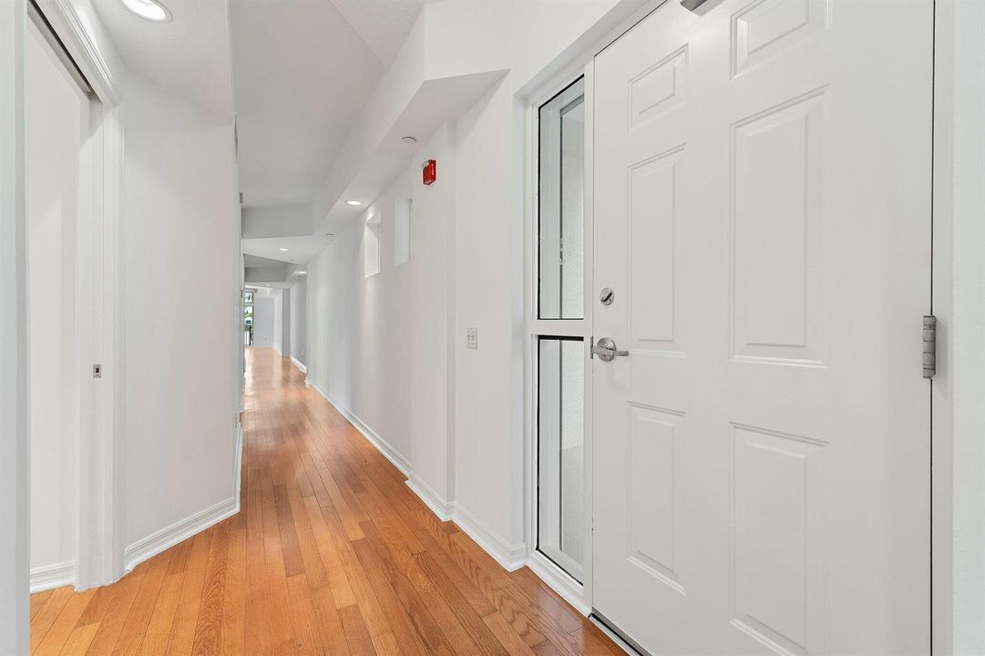 015-314InletWay-101-PalmBeachShores