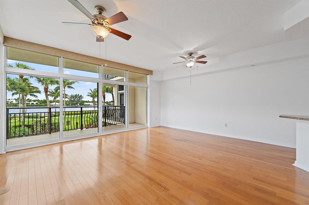 039-314InletWay-101-PalmBeachShores