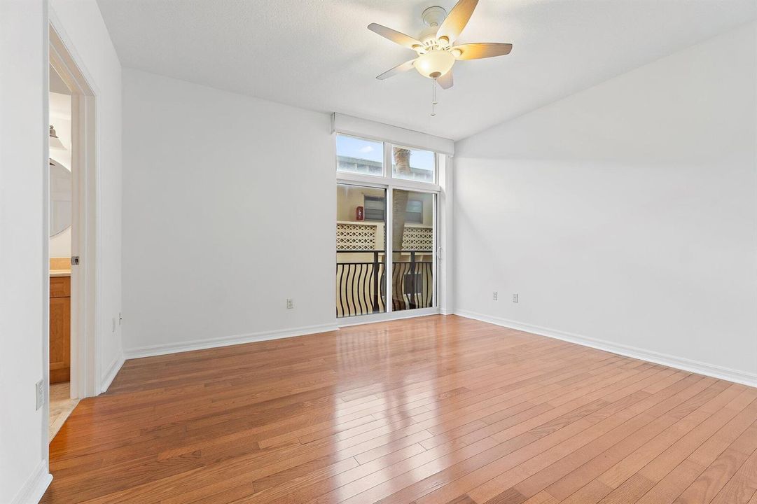 025-314InletWay-101-PalmBeachShores