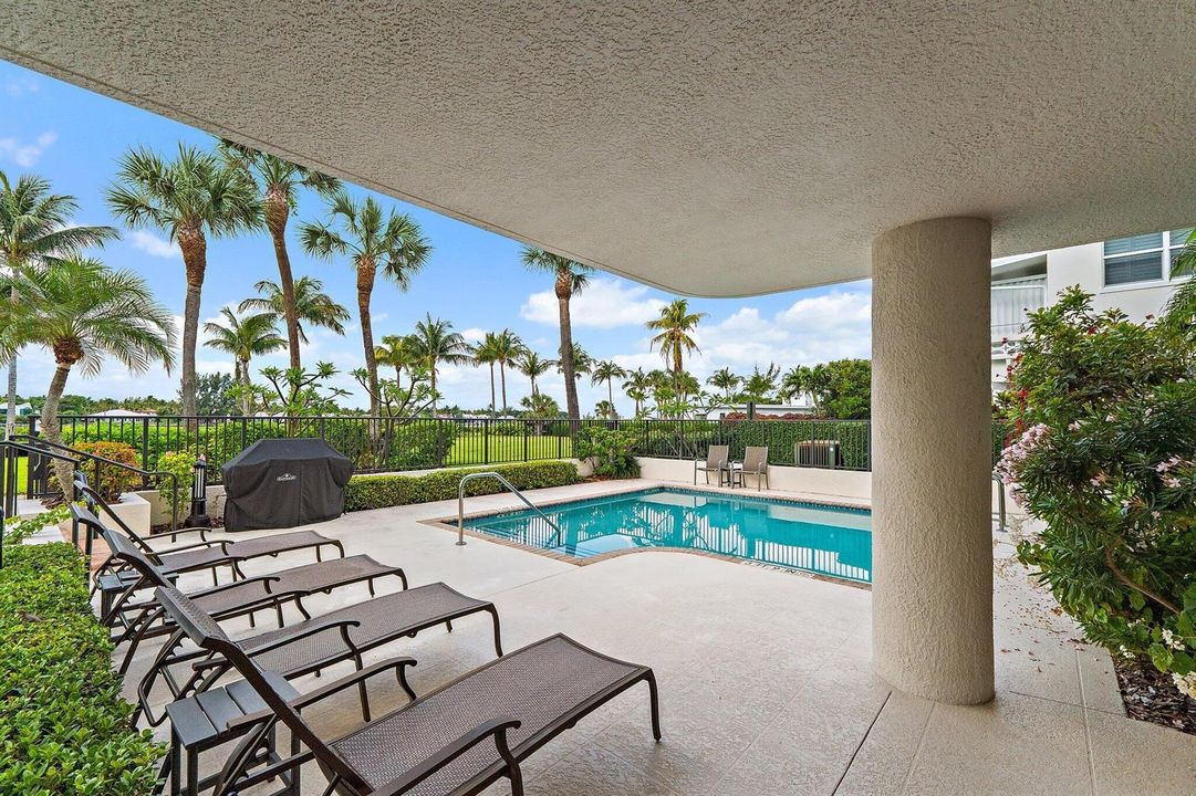 008-314InletWay-101-PalmBeachShores