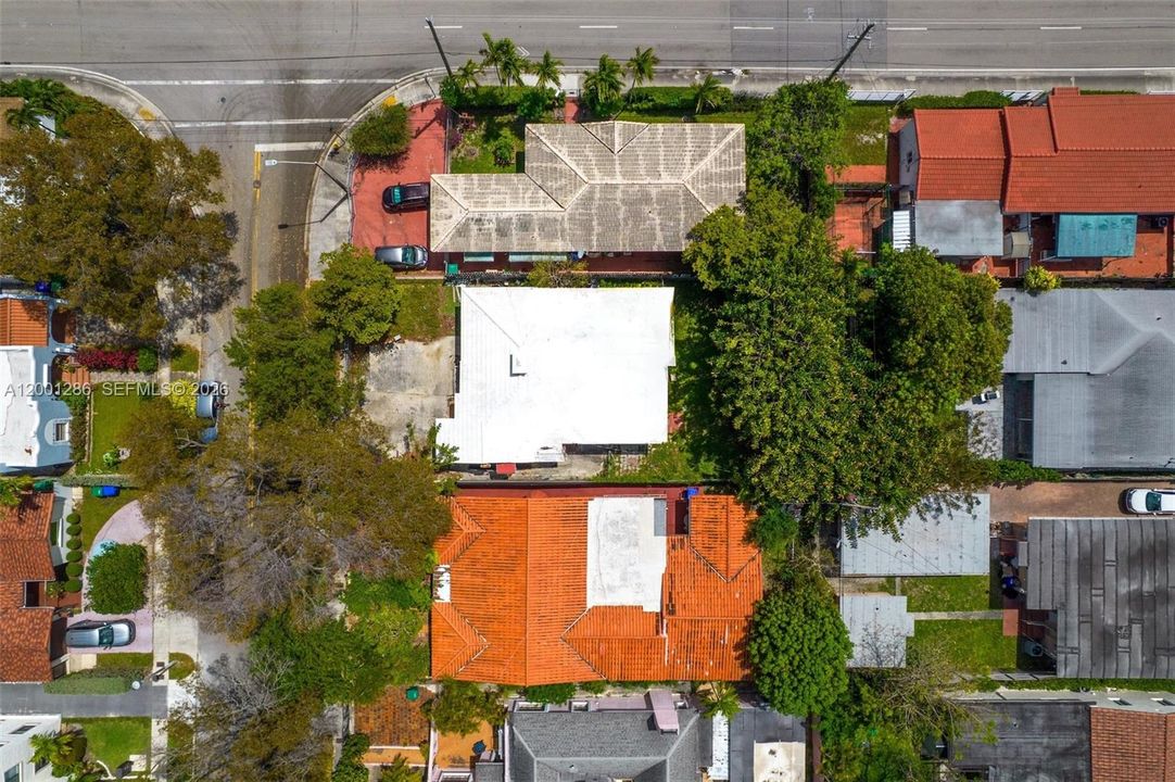 Recently Sold: $680,000 (4 beds, 3 baths, 1334 Square Feet)