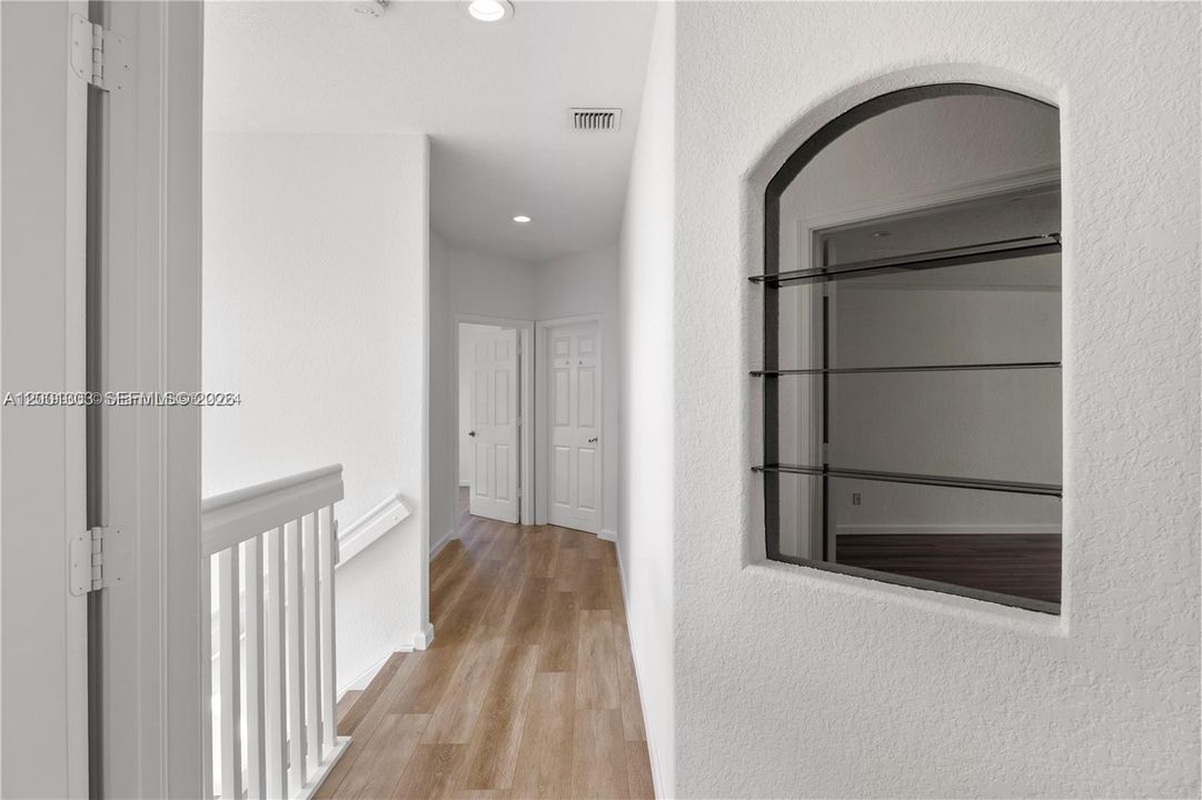 En Renta: $8,900 (6 camas, 4 baños, 3710 Pies cuadrados)