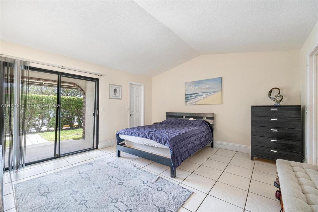 En Venta: $365,000 (3 camas, 2 baños, 1348 Pies cuadrados)