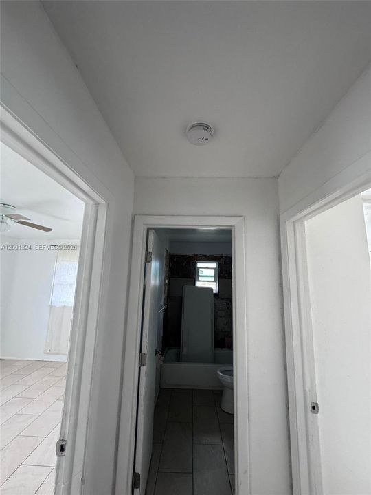 Недавно арендовано: $1,400 (2 спален, 1 ванн, 896 Квадратных фут)