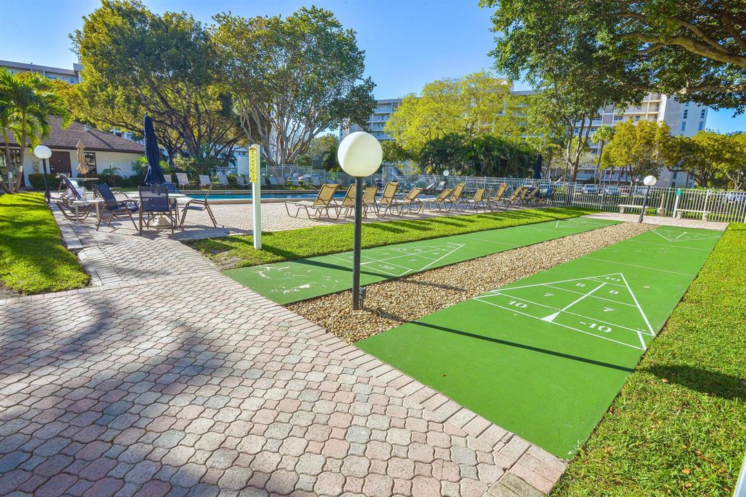 38-shuffleboard