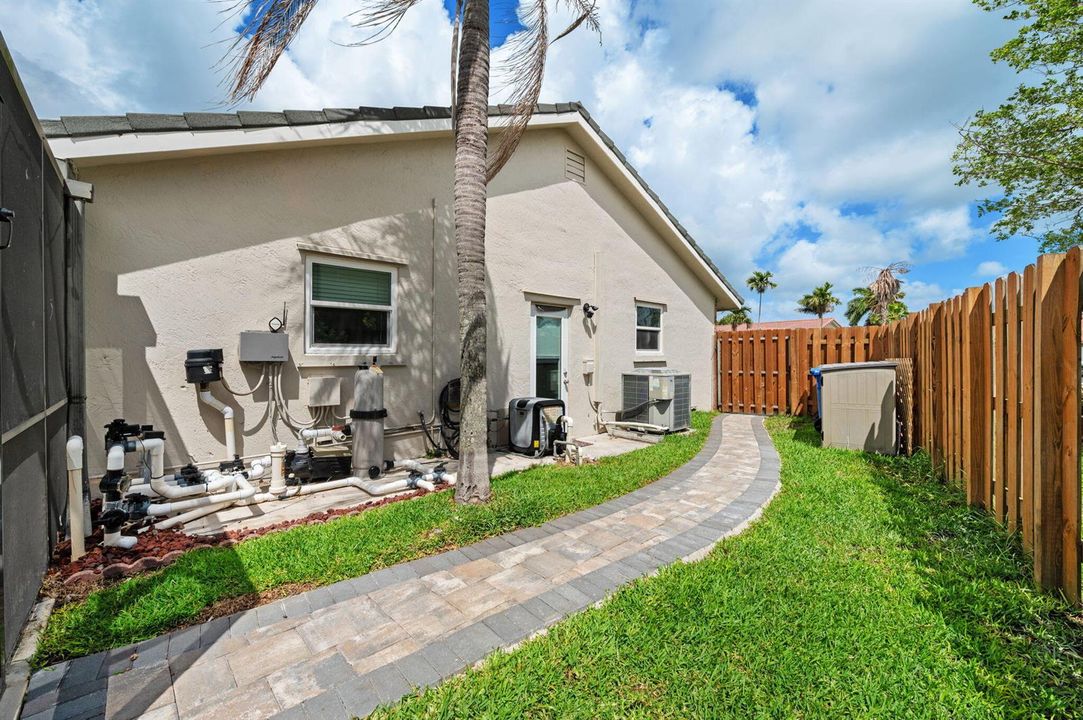 41-web-or-mls-1905-nw-78th-ave