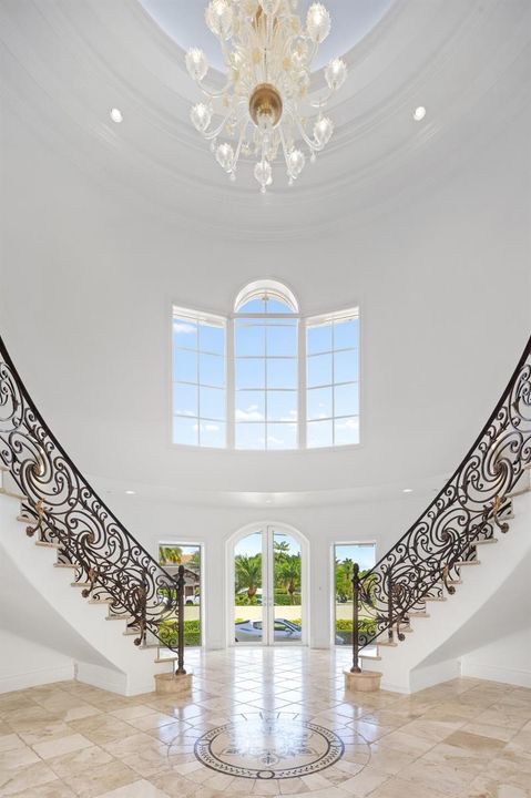 Foyer 4