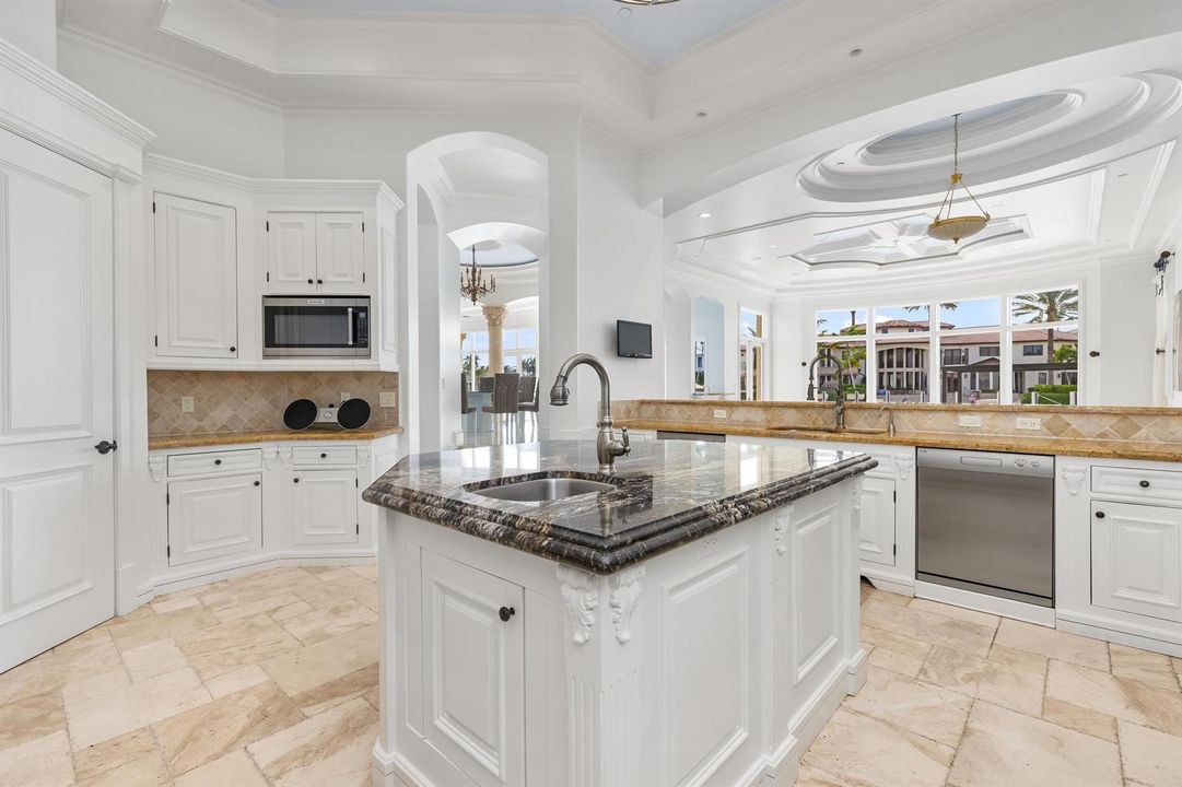 Kitchen 4