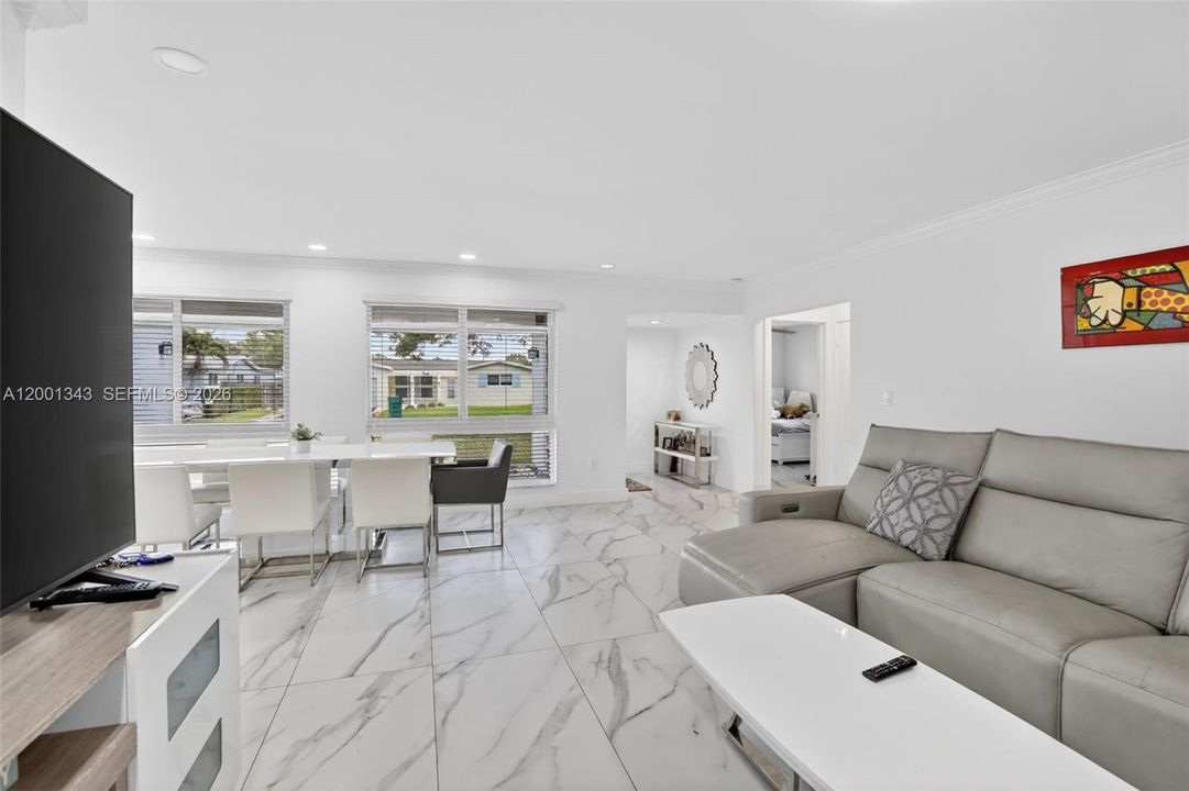 For Sale: $689,000 (3 beds, 2 baths, 1701 Square Feet)