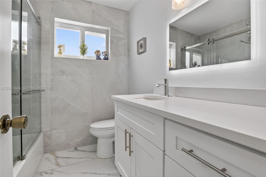 For Sale: $689,000 (3 beds, 2 baths, 1701 Square Feet)