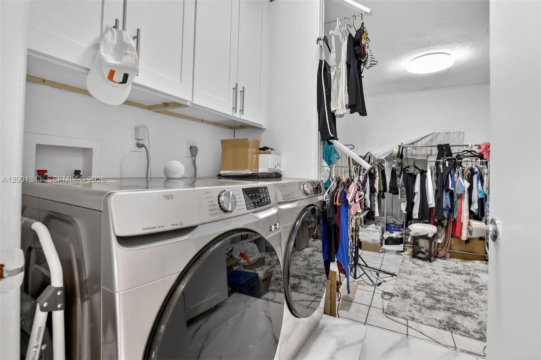 Laundry & Bonus Room