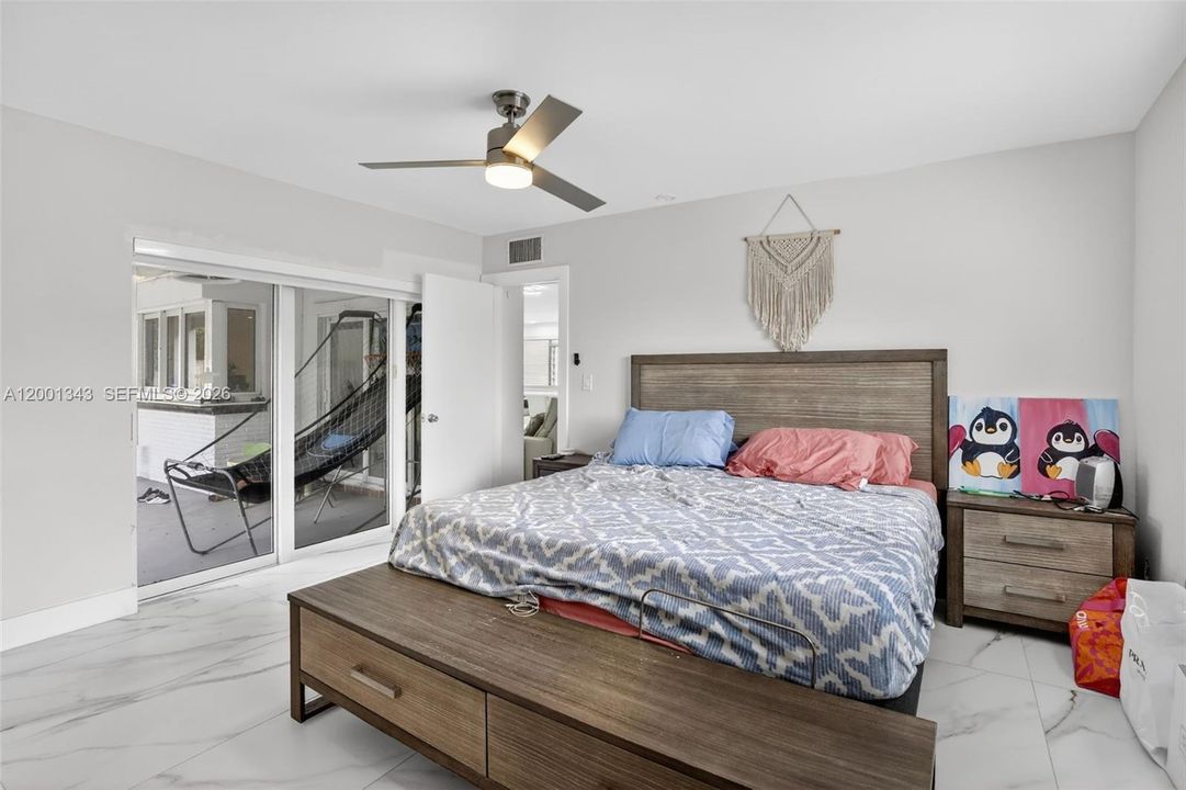 For Sale: $689,000 (3 beds, 2 baths, 1701 Square Feet)