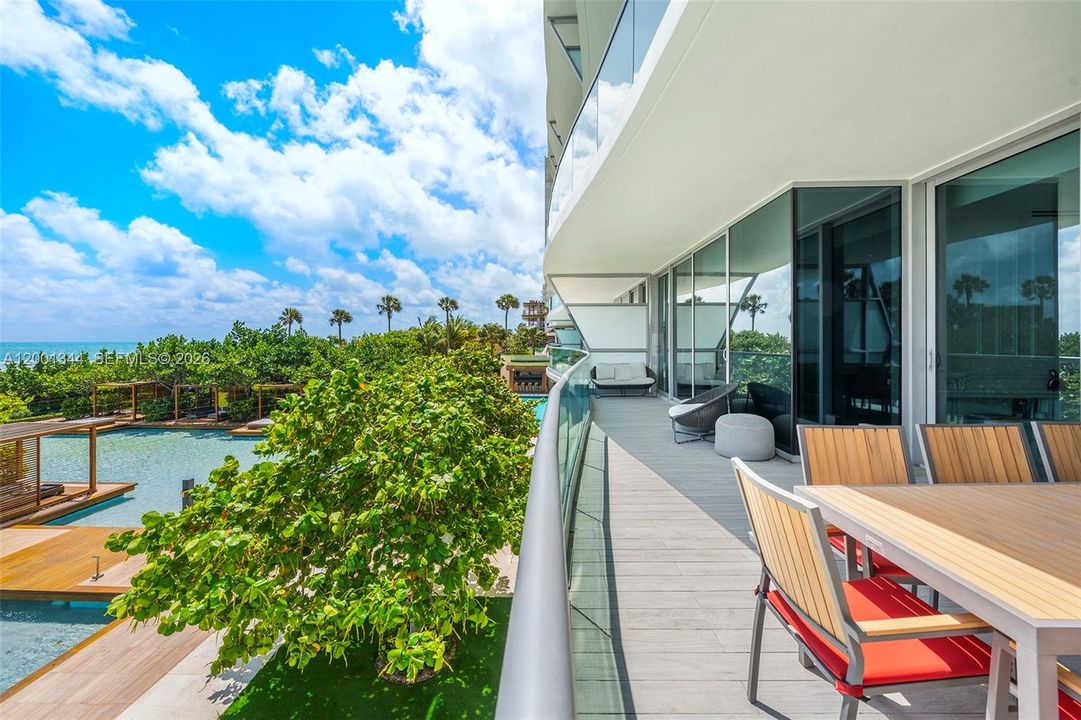 For Sale: $12,750,000 (4 beds, 5 baths, 3653 Square Feet)