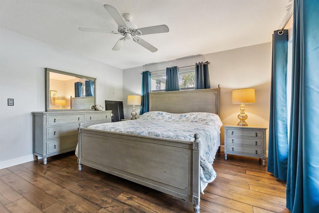 026-671SWSouthRiverDr-105-Stuart-SMALL