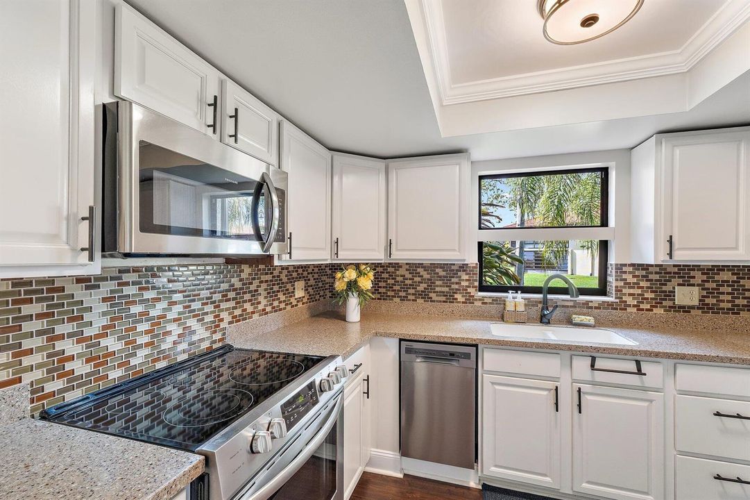 015-671SWSouthRiverDr-105-Stuart-SMALL