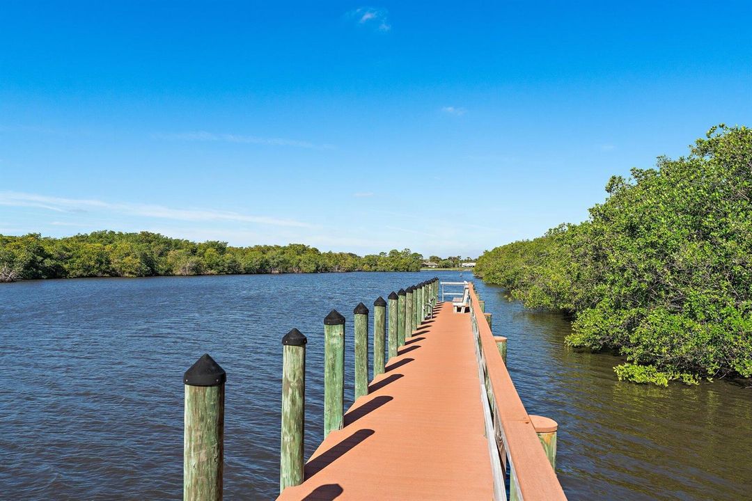 055-671SWSouthRiverDr-105-Stuart-SMALL