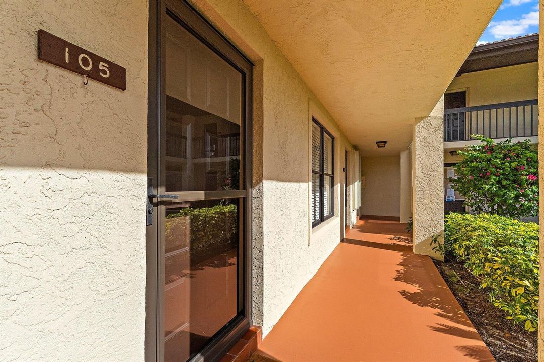 006-671SWSouthRiverDr-105-Stuart-SMALL