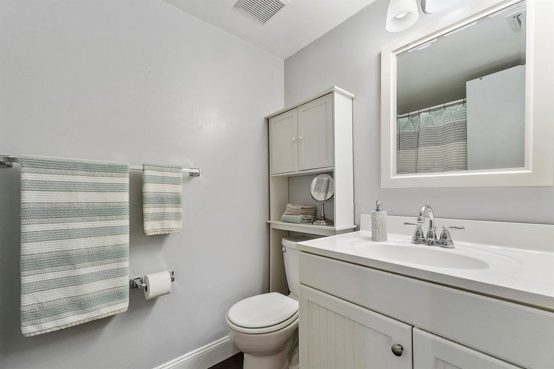 027-671SWSouthRiverDr-105-Stuart-SMALL