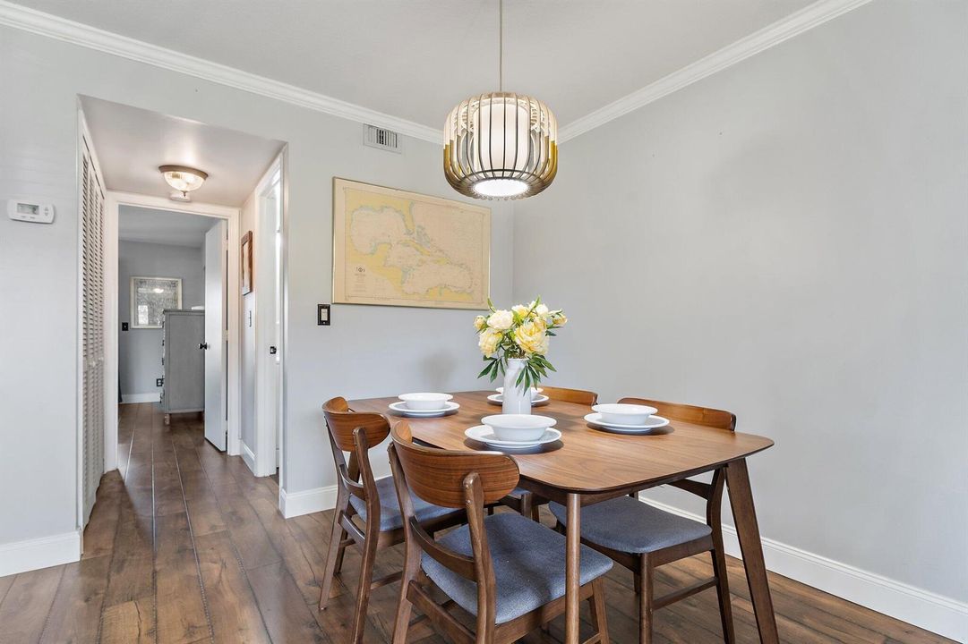 013-671SWSouthRiverDr-105-Stuart-SMALL
