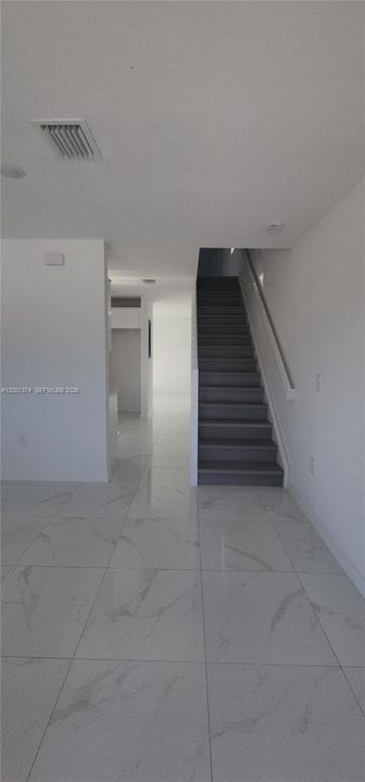 Activo con contrato: $450,000 (3 camas, 2 baños, 1450 Pies cuadrados)