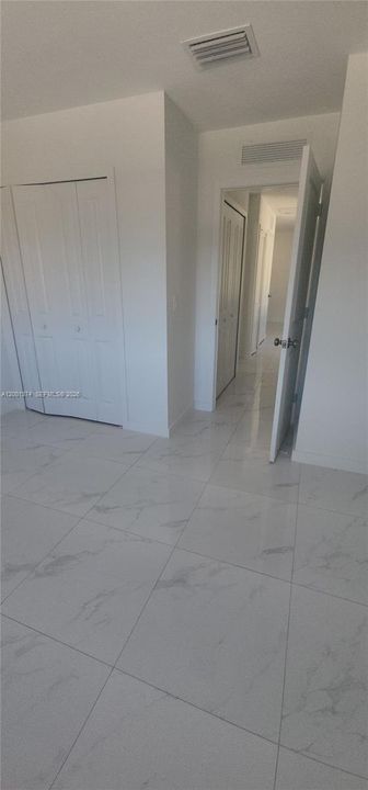 Activo con contrato: $450,000 (3 camas, 2 baños, 1450 Pies cuadrados)