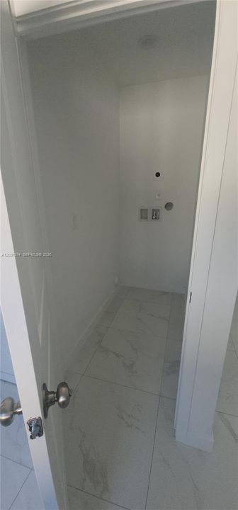 Activo con contrato: $450,000 (3 camas, 2 baños, 1450 Pies cuadrados)