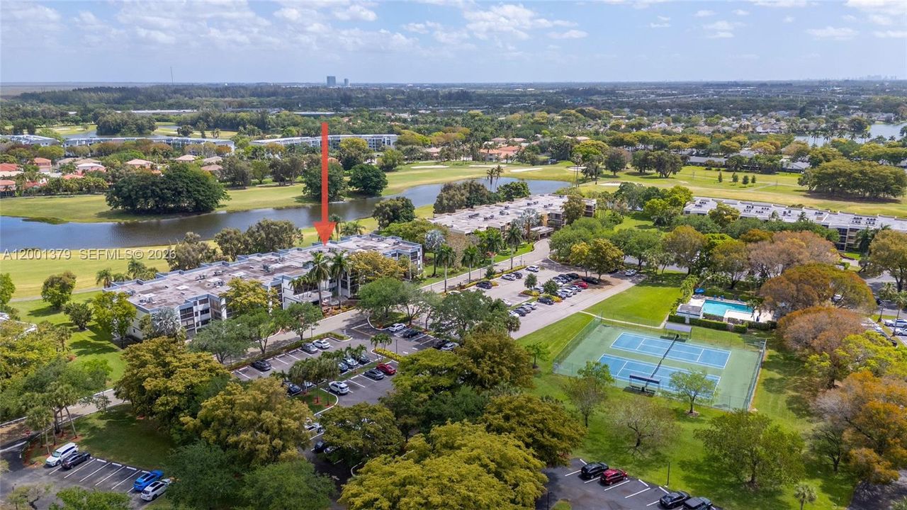 En Venta: $335,000 (2 camas, 2 baños, 1235 Pies cuadrados)