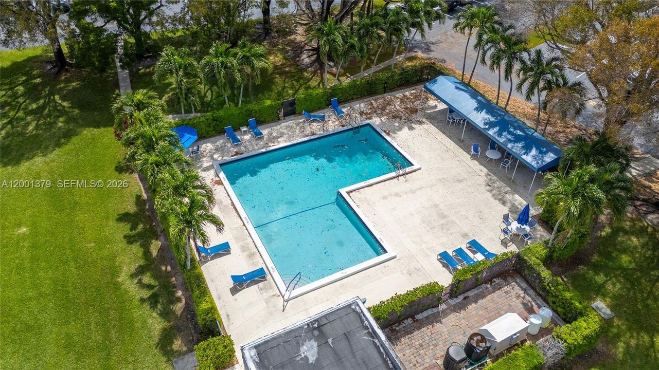 En Venta: $335,000 (2 camas, 2 baños, 1235 Pies cuadrados)