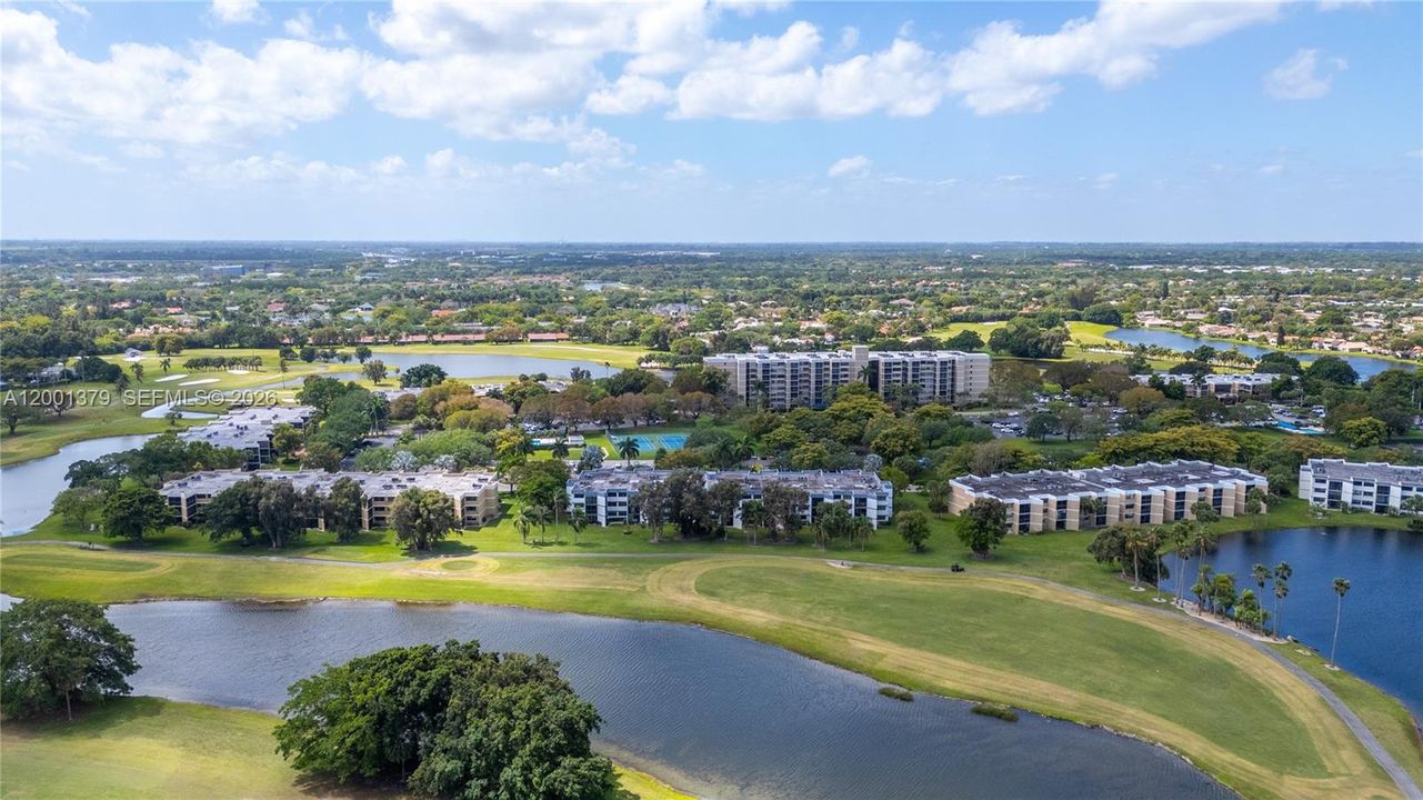 En Venta: $335,000 (2 camas, 2 baños, 1235 Pies cuadrados)