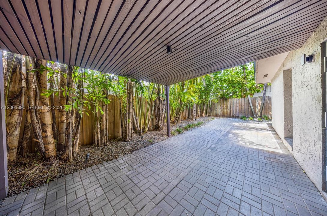 Recently Rented: $3,000 (3 beds, 2 baths, 1254 Square Feet)