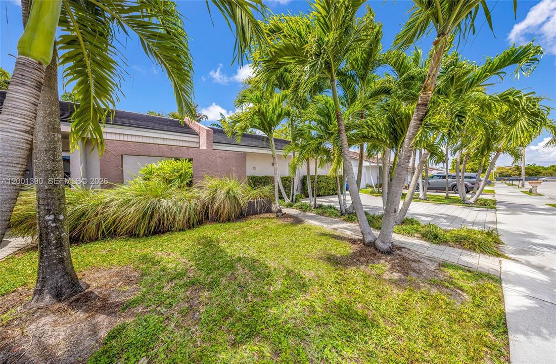 Recently Rented: $3,000 (3 beds, 2 baths, 1254 Square Feet)