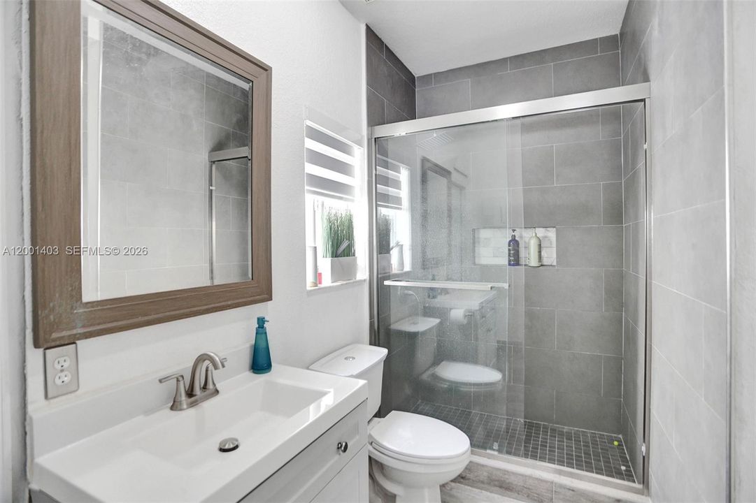 Active With Contract: $730,000 (4 beds, 3 baths, 2581 Square Feet)