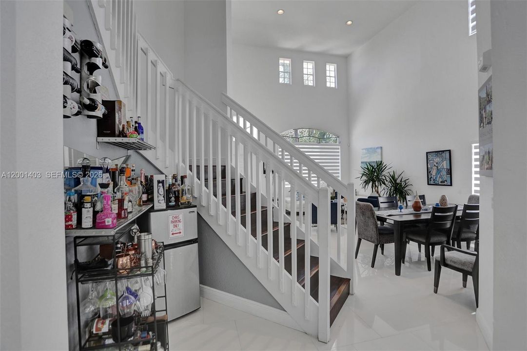 Active With Contract: $730,000 (4 beds, 3 baths, 2581 Square Feet)